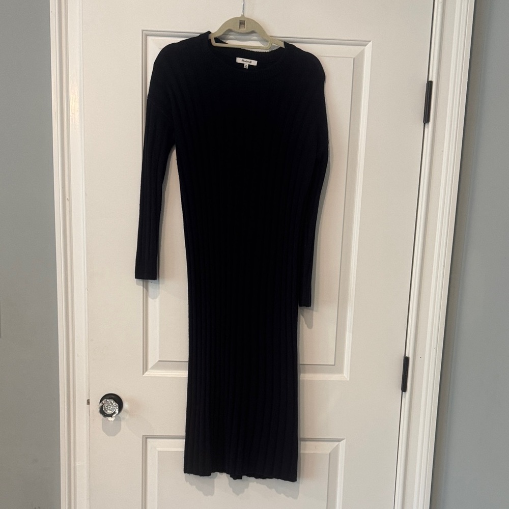 Ribbed Knit Dress: navy